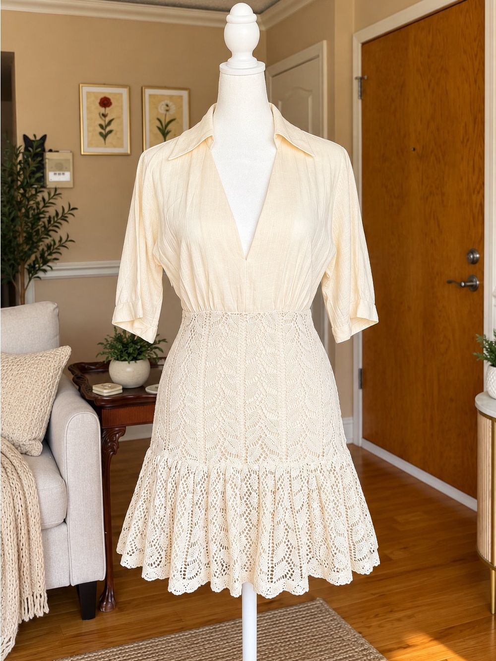 Cream Ivory Crochet Lace Mini Dress V-Neck Ruffle XS